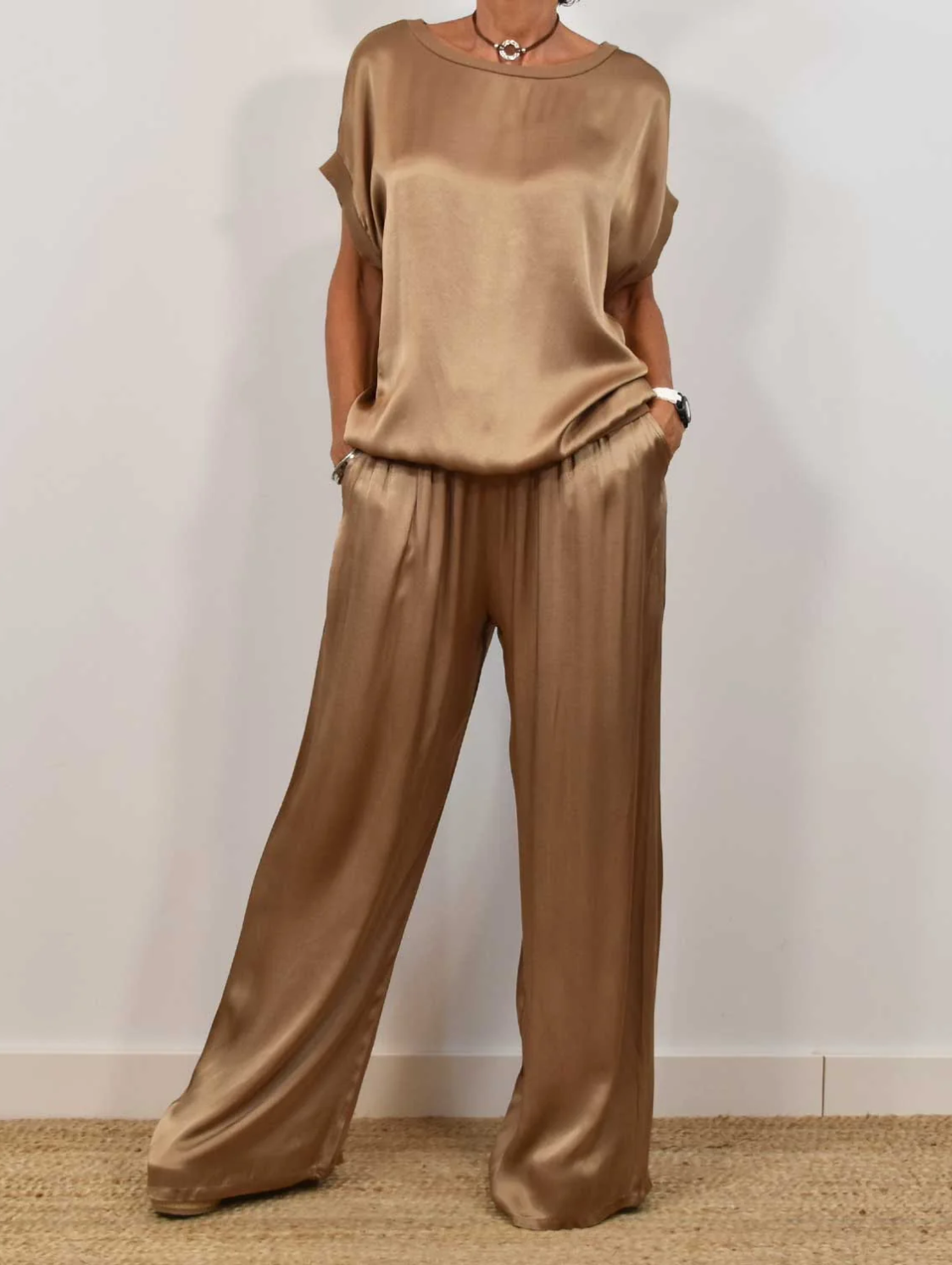 Avina – Refined Two-Piece Set