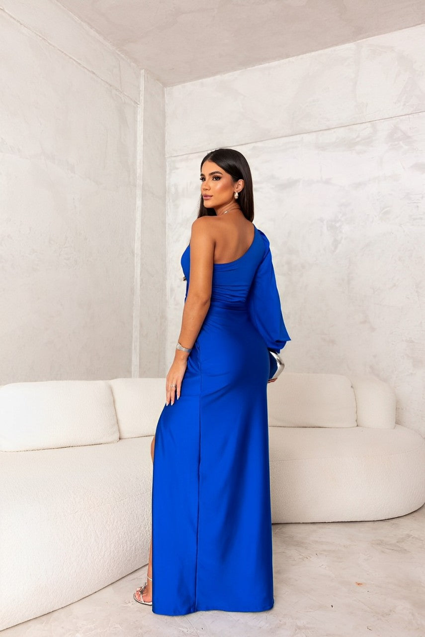 Celina – Elegant Flowing Maxi Dress